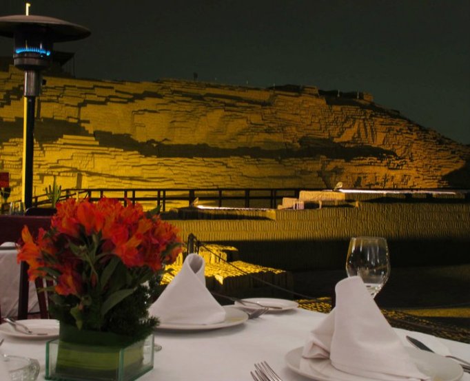 vista-do-restaurante-huaca-pucllana-o-que-fazer-em-lima-miraflores
