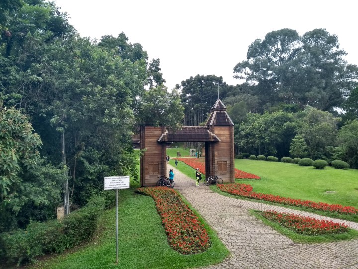 memorial ucraniano em curitiba no carnaval.jpg