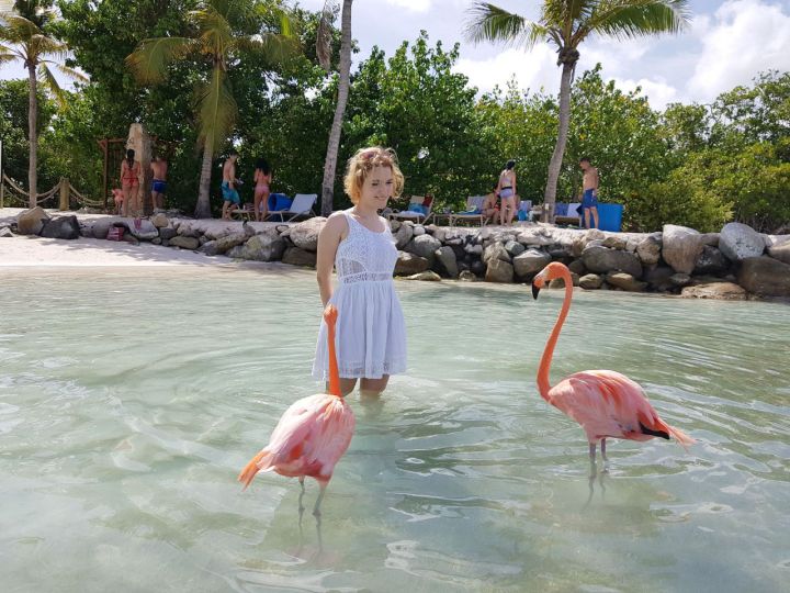 como é o renaissance hotel e resort e a renaissance island flamingo beach