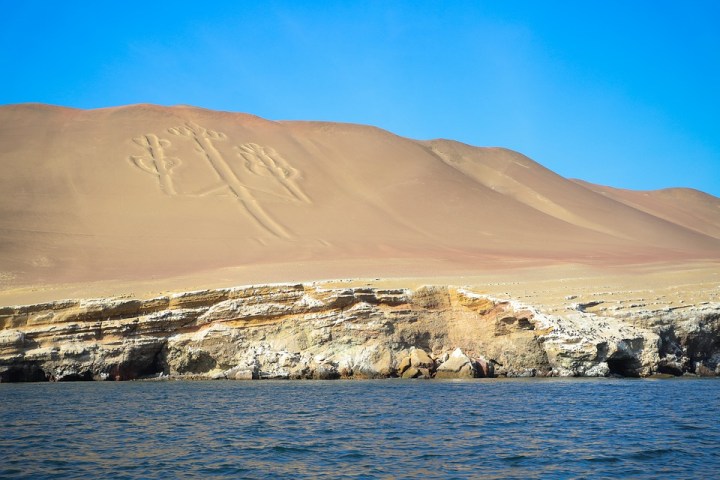 reserva de paracas e candelabro, um dos lugares lindos no peru.jpg