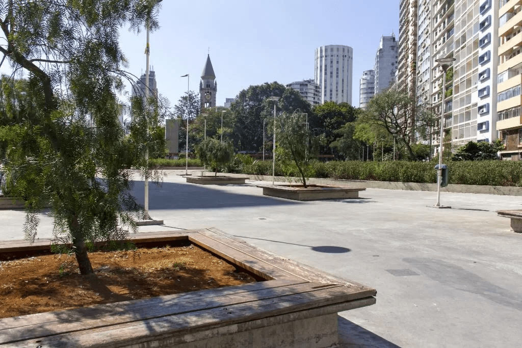 vista da praça Roosevelt, próximo ao hotel Cadoro, excelente local para se hospedar em São Paulo